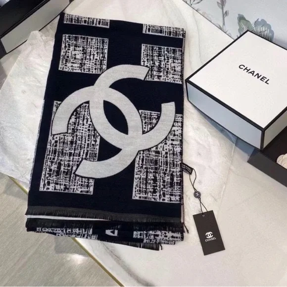 CHANEL Monochrome Logo Scarf - Picture 1 of 1
